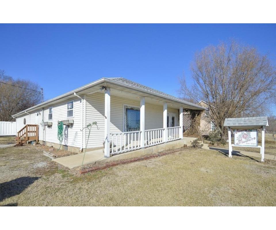 703 Hartman Lane, O'Fallon, IL 62296