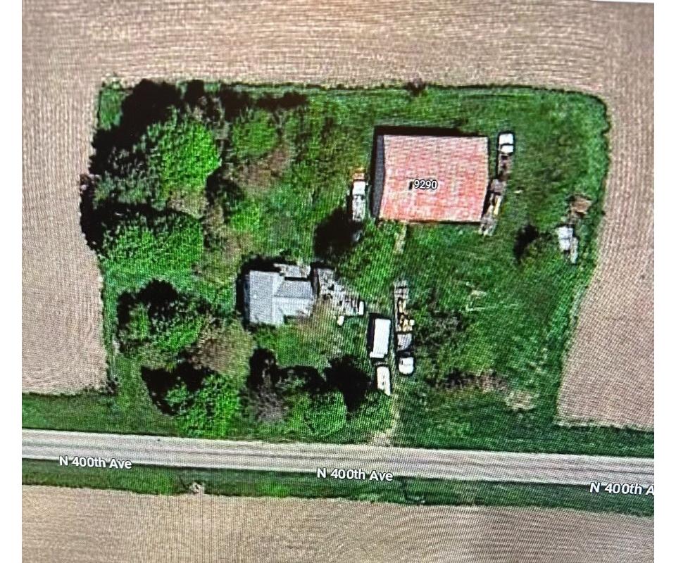 Online auction of 9290 N 400th Woodhull, IL.