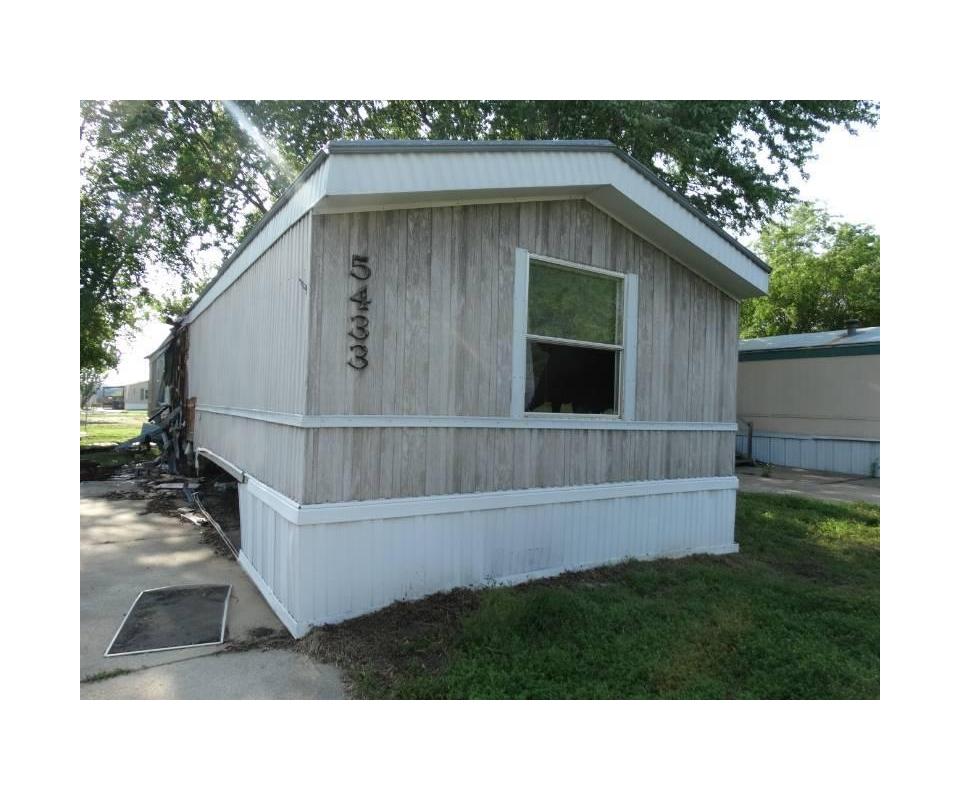 P. W. Sales South Wichita Mobile Home Auction!