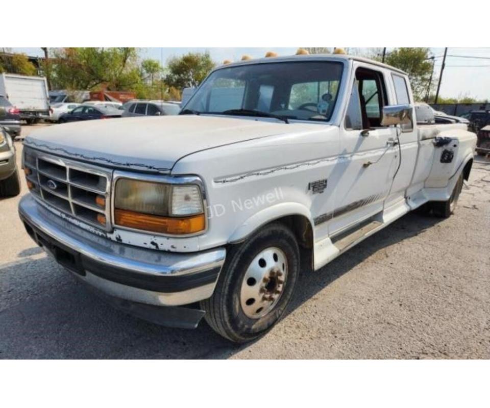 889CITY VEHICLE STORAGE