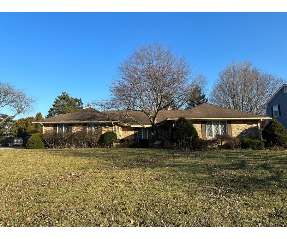 Investor Flip! Brick Ranch on Golf Course in Brandywine Subdivision