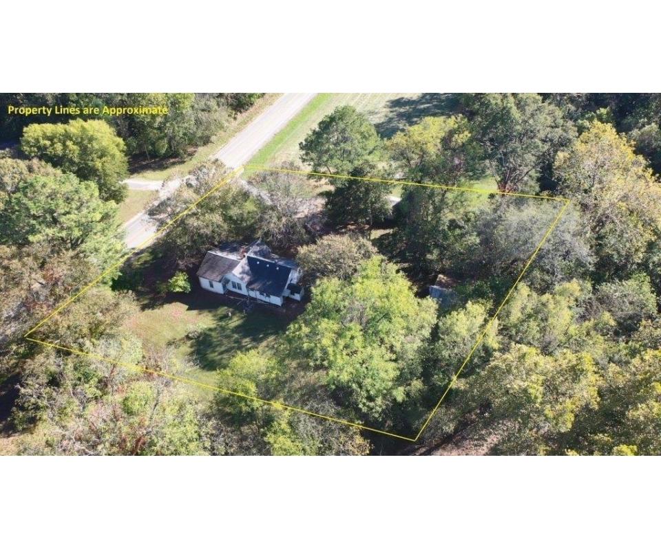 2760A Rockwood IL Home Sells Absolute