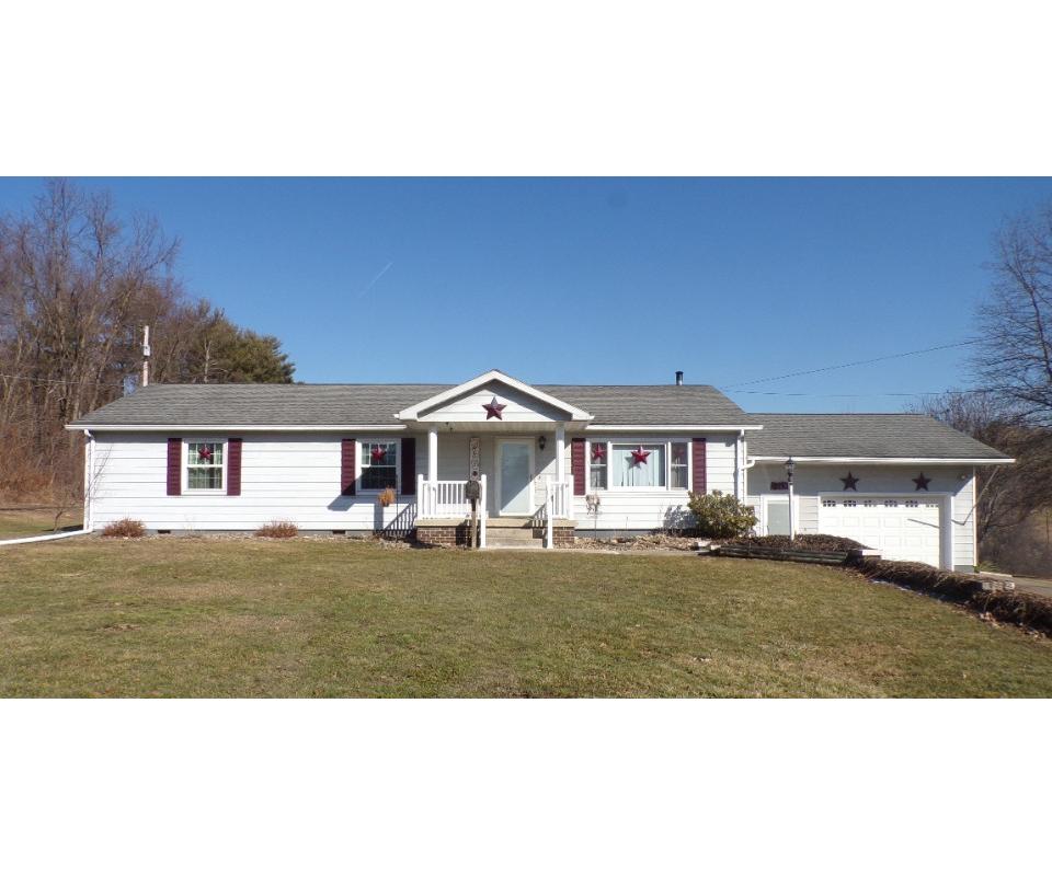 REAL ESTATE LIVE AUCTION of Lois Hutcheson Living Estate