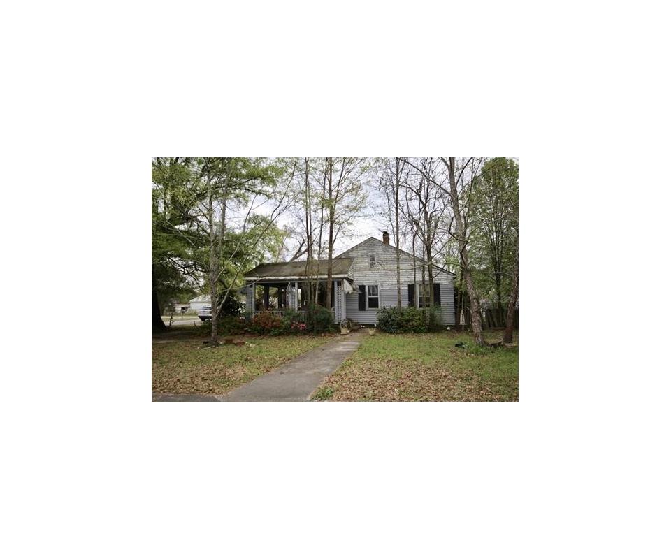 Residential Home on Corner Lot in Timmonsville, SC