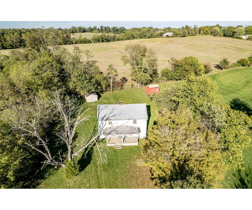 REAL ESTATE AUCTION FINCHVILLE, KY 2.3 ACRES WITH FARM HOUSE LONG ROAD