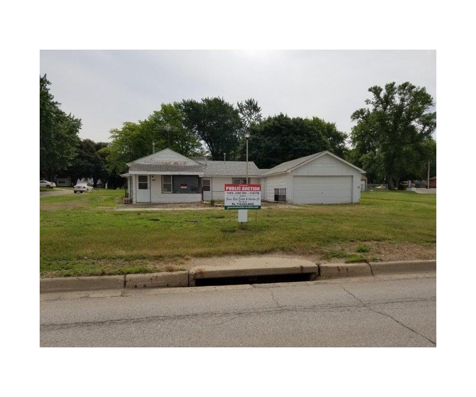 Holstein, IA Commercial Real Estate