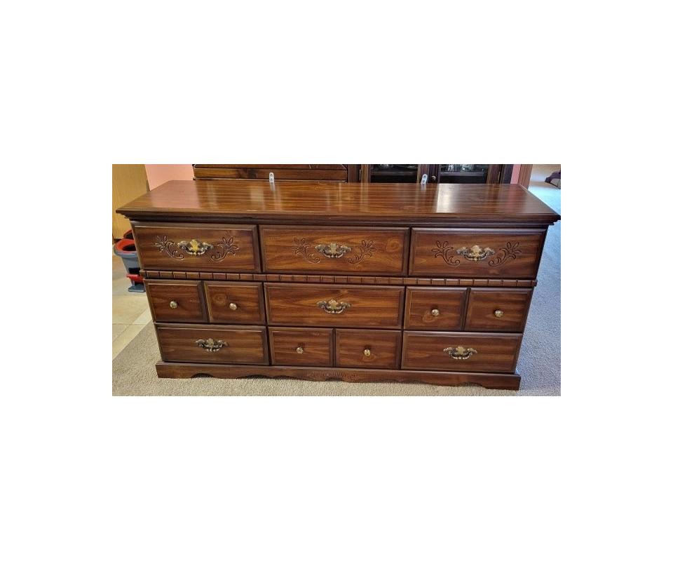 Dudley Public Auction