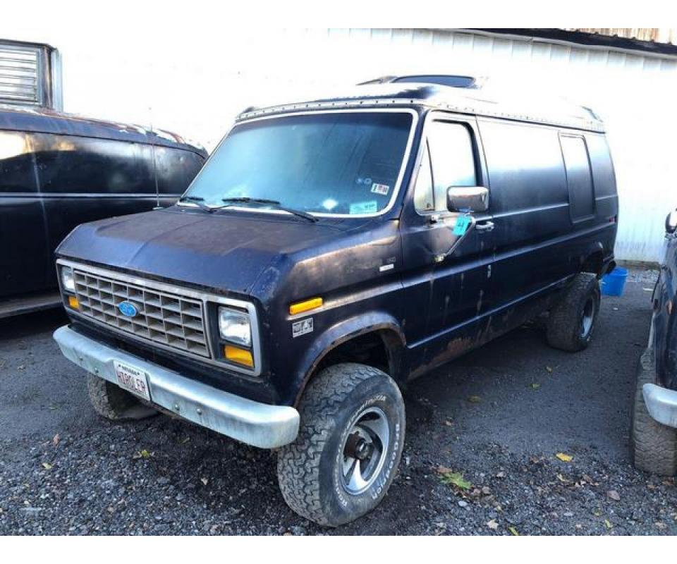 Vehicles/Equipment/Hunting Auction New Galilee, PA