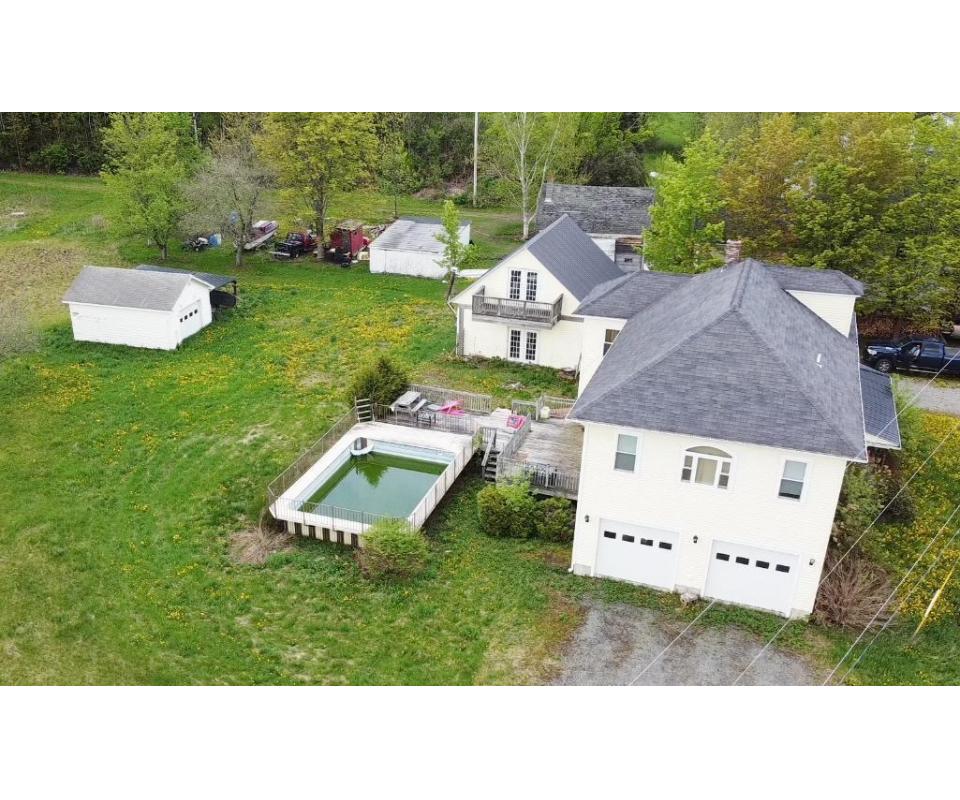 Foreclosure 4BR/3BA Orleans Home on 0.92 Acre Lot with Pool