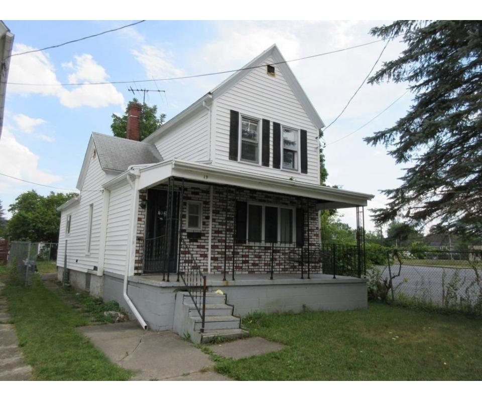 Hyde Park Real Estate & Household Online Only Auction