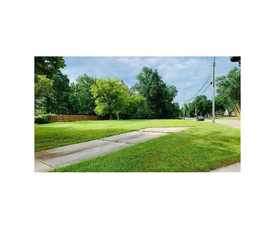 Corner Residential Vacant Land Olmsted Twp., OH 17749