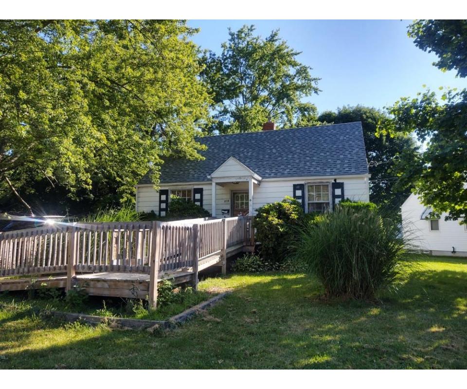 3Bedroom FixerUpper Home North Canton, OH 19562