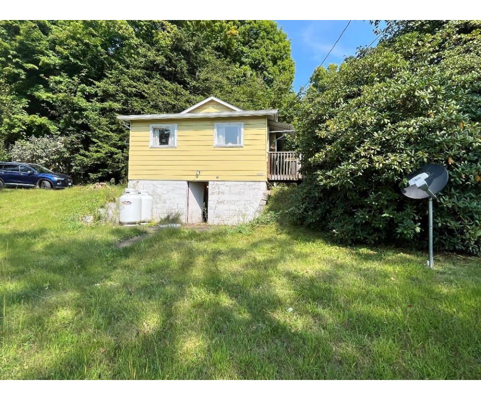 Guilford Lake Cottage Hanoverton, OH 19913