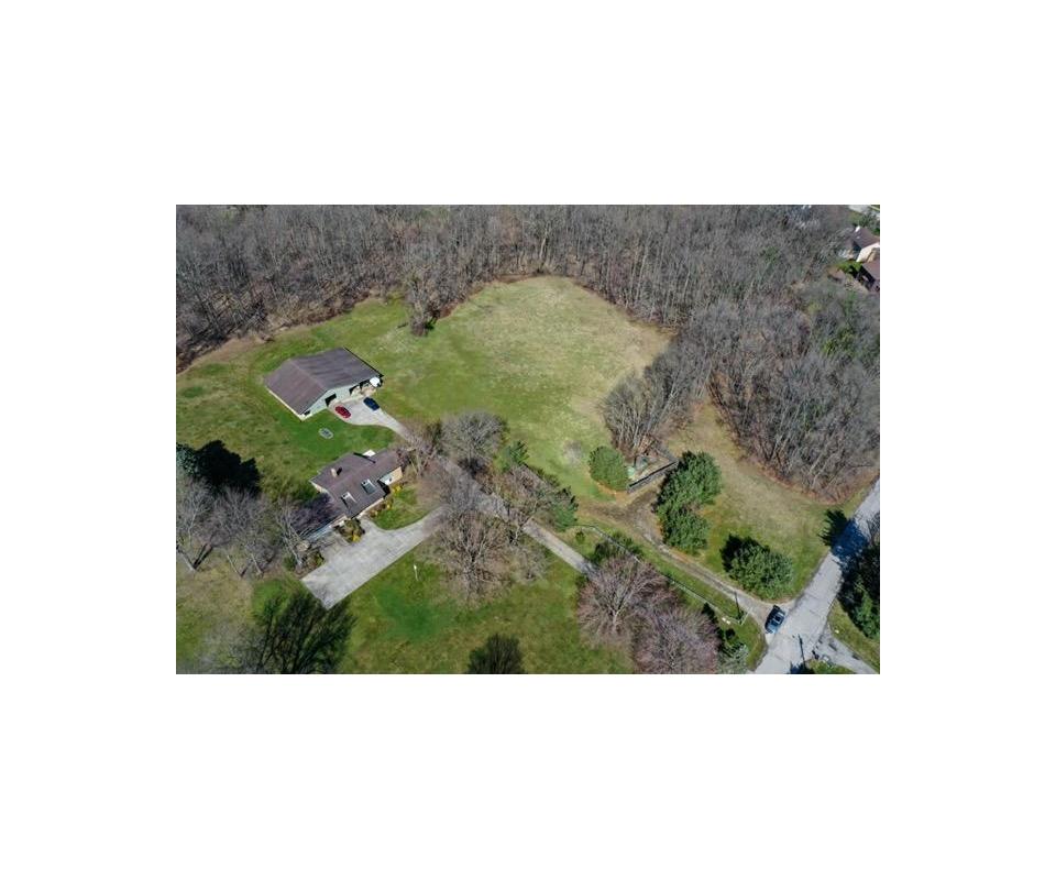 Quality Contemporary Home On 7 Acres Cuyahoga Falls, OH 20546