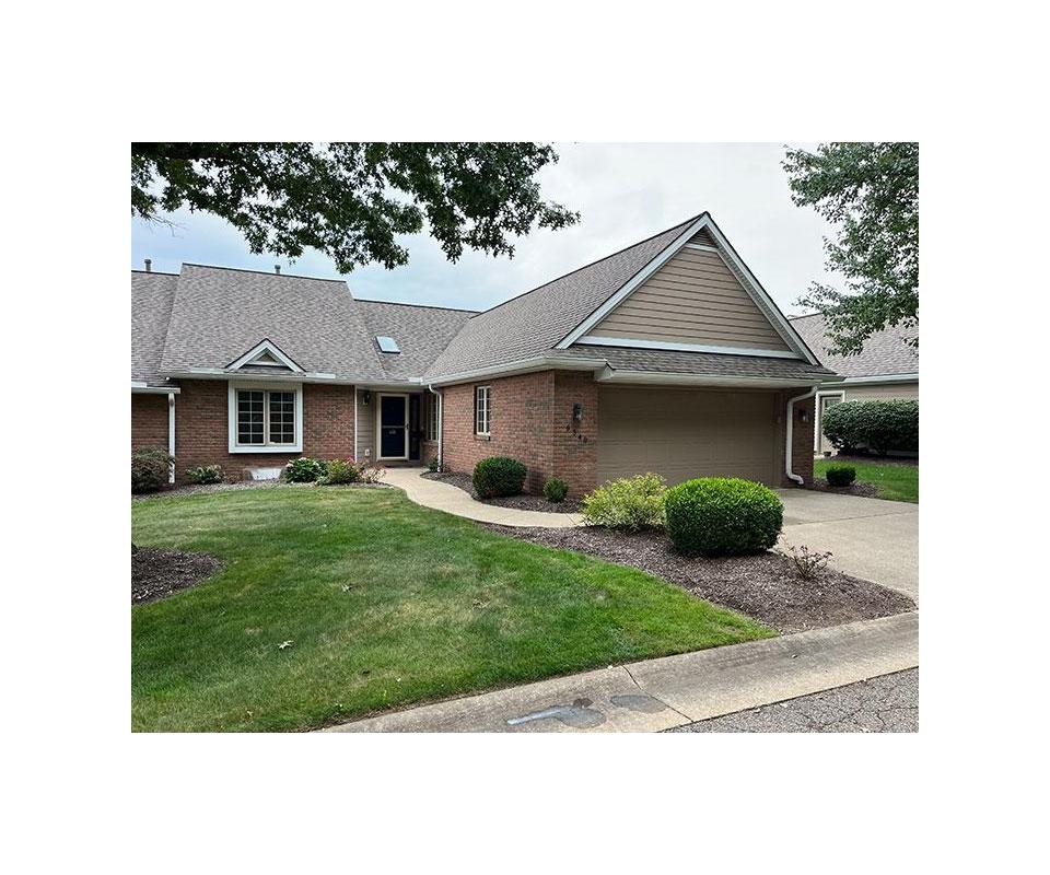 ThreeBedroom Condo In The Hamlets Of Glenmoor Canton, OH 21511