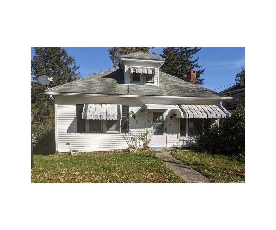 102 Wood Street, Flushing Ohio 43977