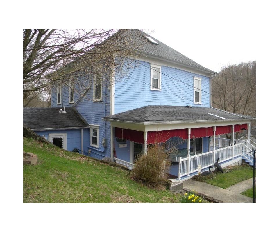 REAL ESTATE AUCTION Cameron, WV