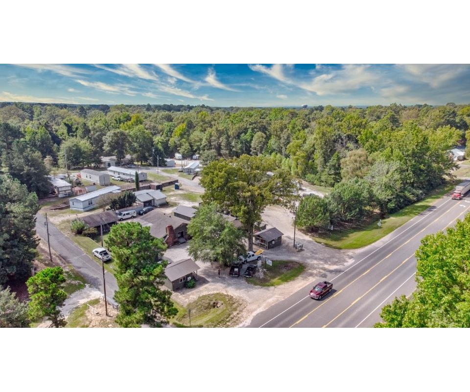 Pinewood Apartments, Mobile Home Park and RV Park AUCTION