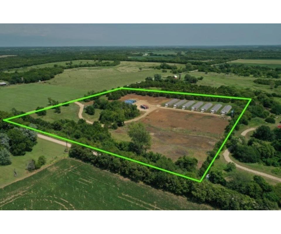 10 +/ Acres * 7 Greenhouses * Overbrook KS