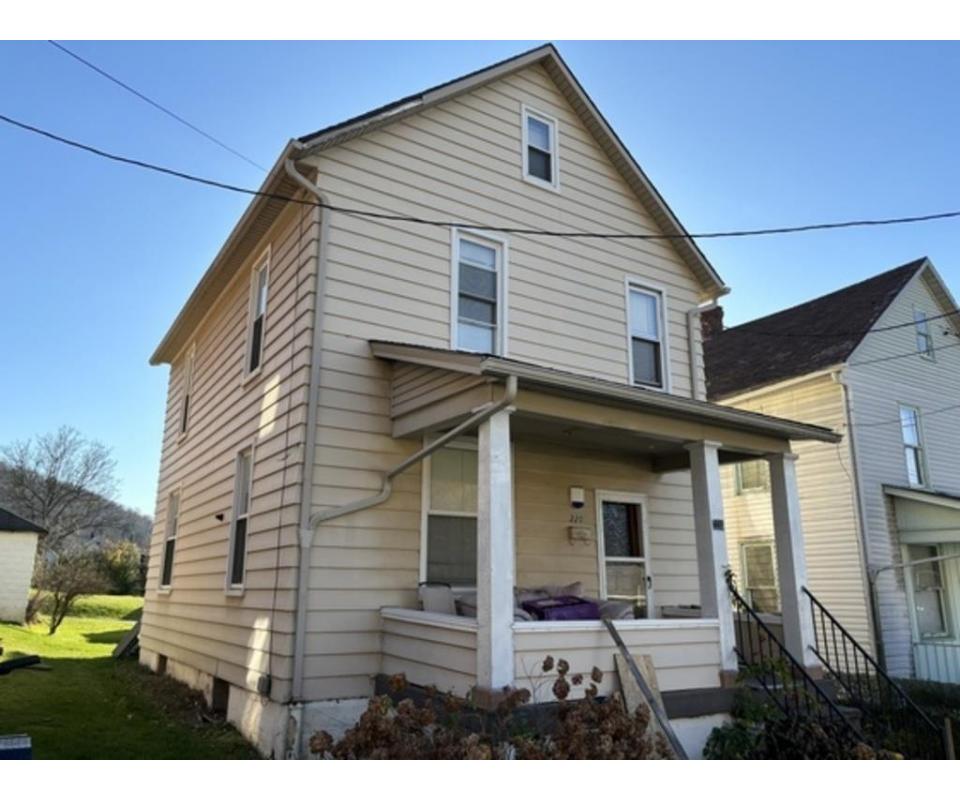 Stutzman Street Real Estate Auction