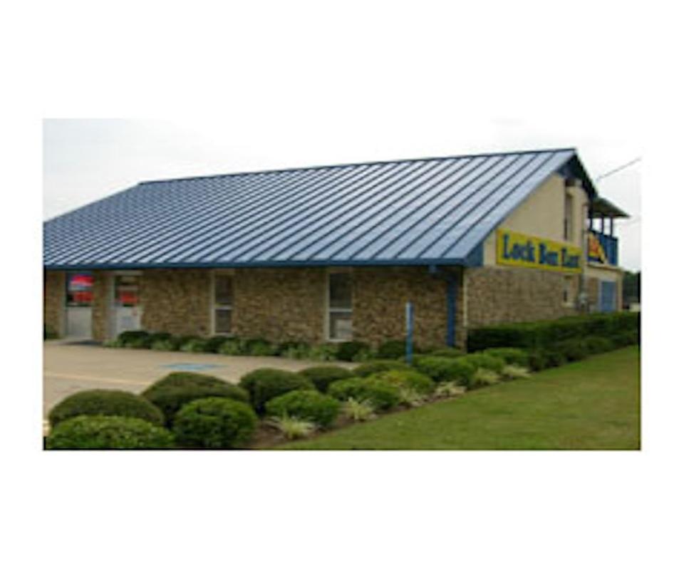 Lock Box East Live Storage Auction