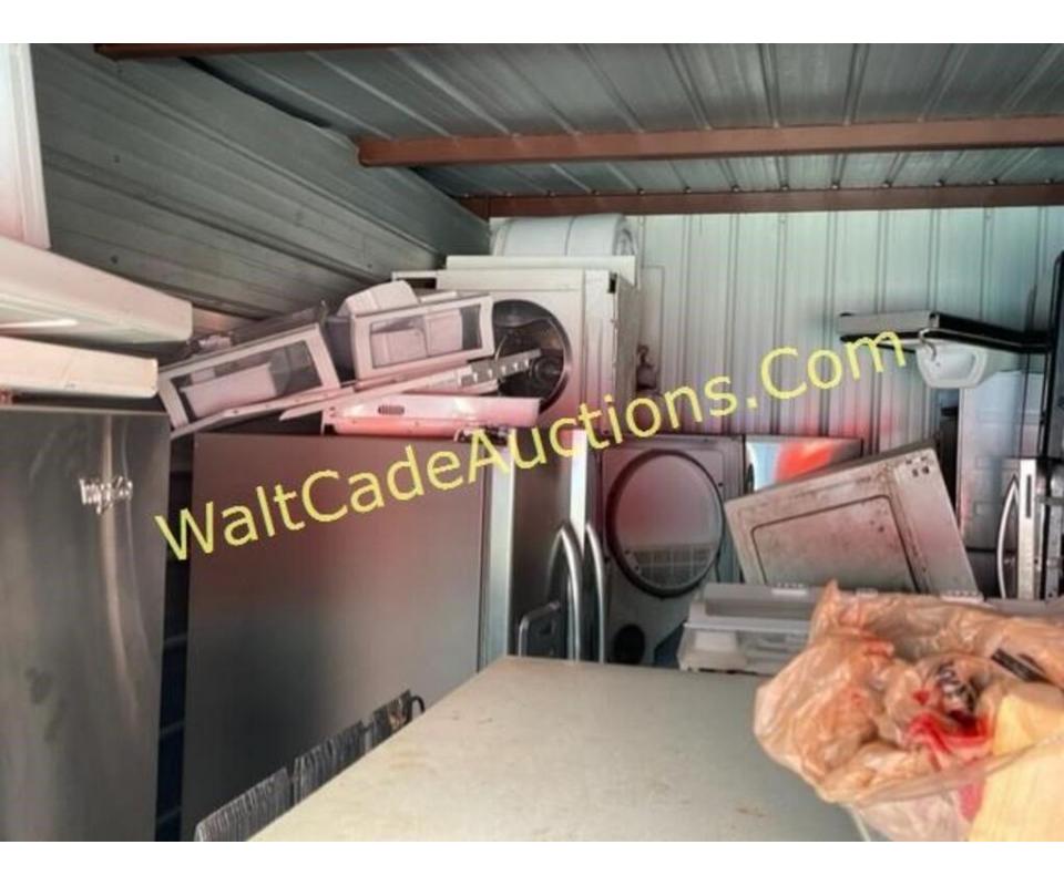 UHAUL Online Storage Auction Whitehouse, Tx 1457