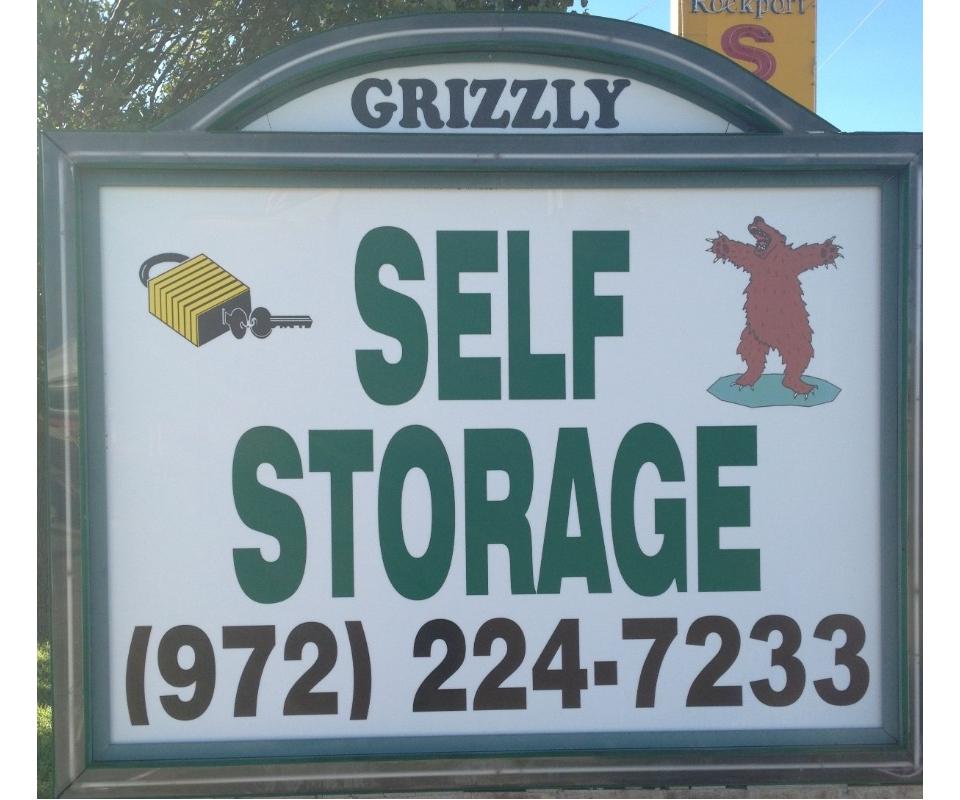 Live Storage Auction Grizzly Desoto