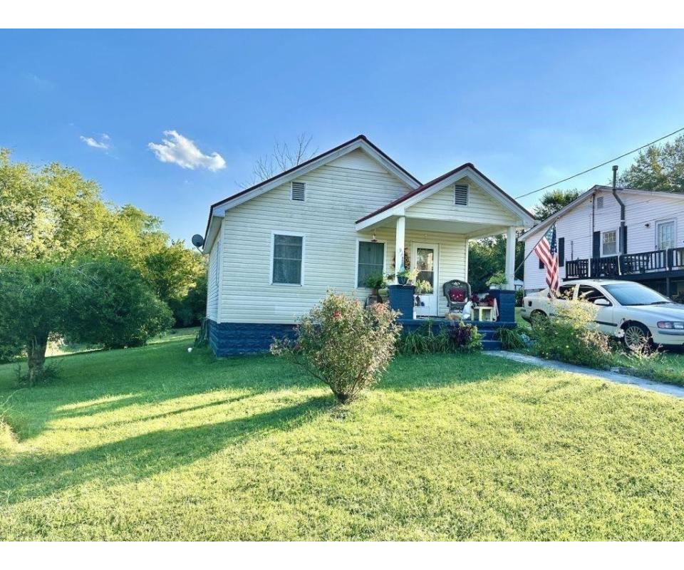 327 Hayes St. Woodbury, TN