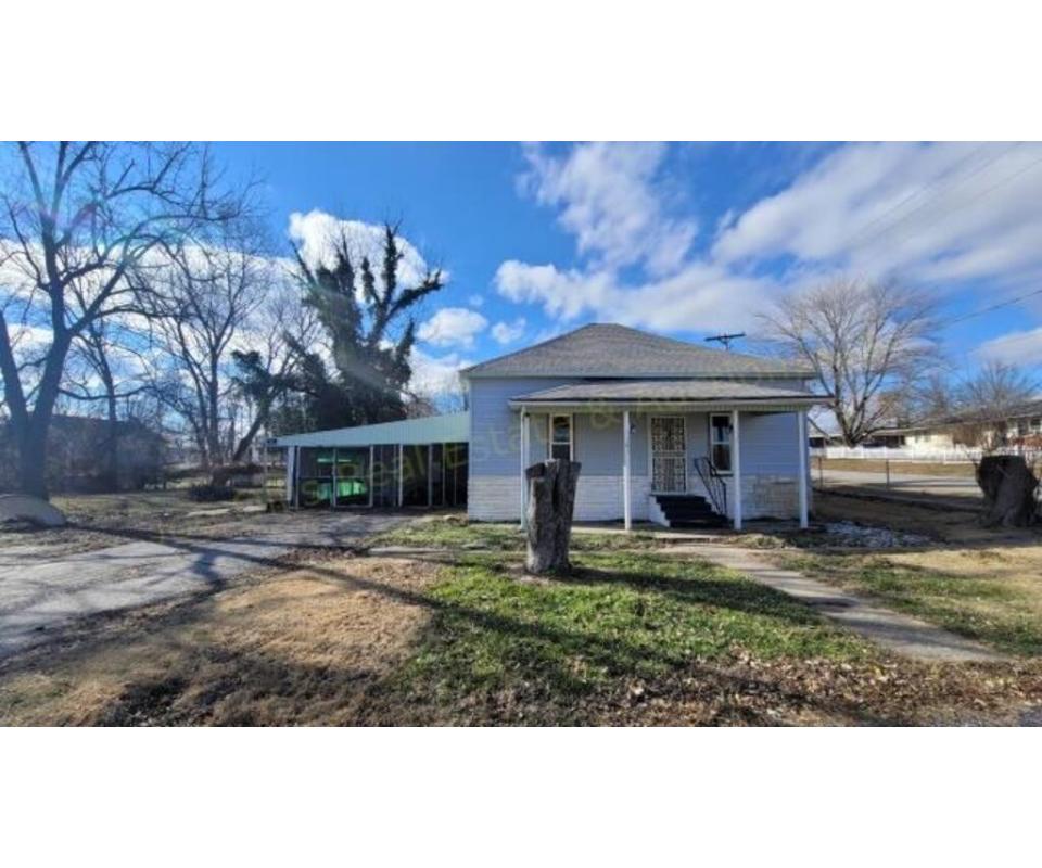 230202 Real Estate Marion IL