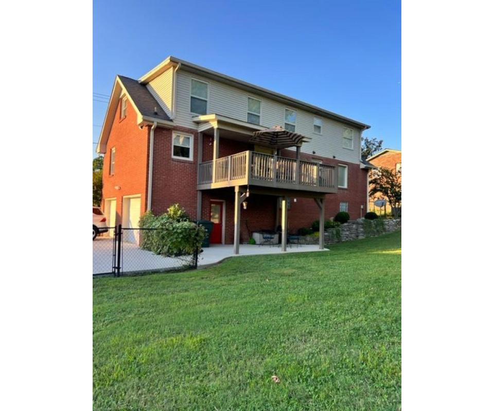 Beautiful Nashville 4 Bedroom 3.5 Bath Home