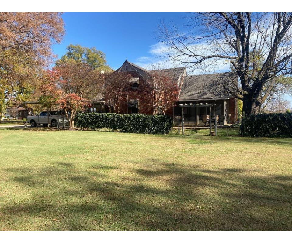 Beautiful Hayti MO Home on 2.5 Acres
