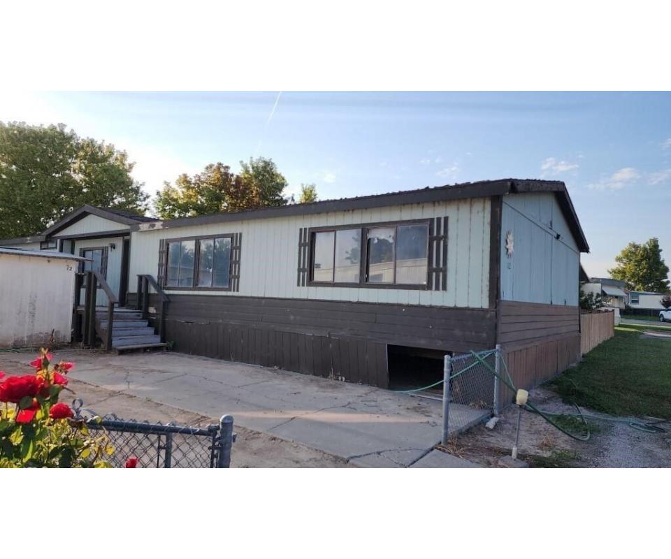 NO RESERVE Mobile Home Auction 198 South Hills Road 12