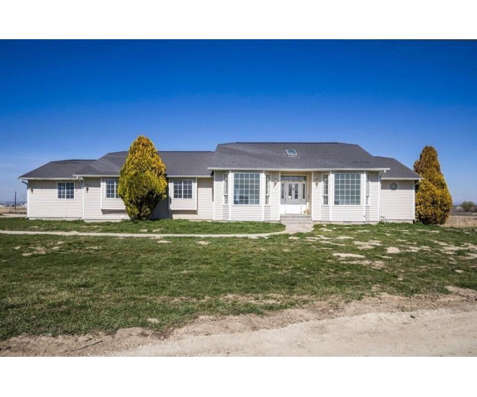 20626 Notus Rd Greenleaf, ID REAL ESTATE AUCTION!!