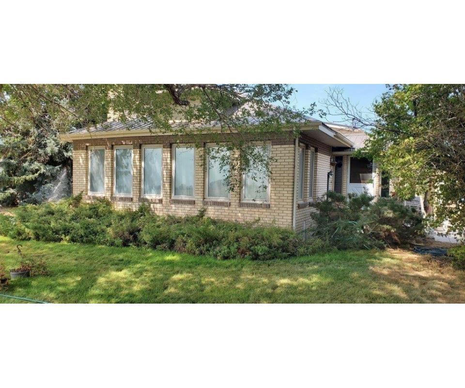 REAL ESTATE! 2030 E 3100 S Wendell