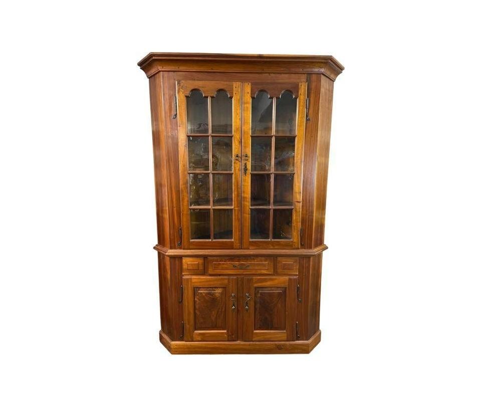 November 2022 Antique and Modern Furniture Auction