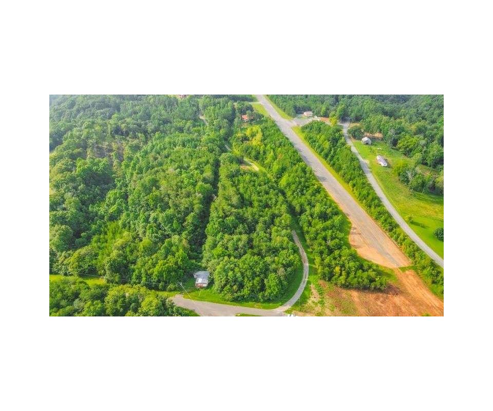 ONLINE AUCTION! 2.8 Acres Lot Near Dale Hollow Lake