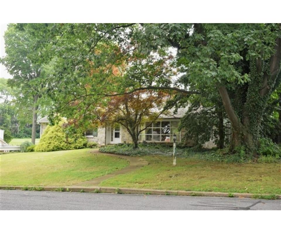 433 Atkins Ave. Lancaster, PA 17603