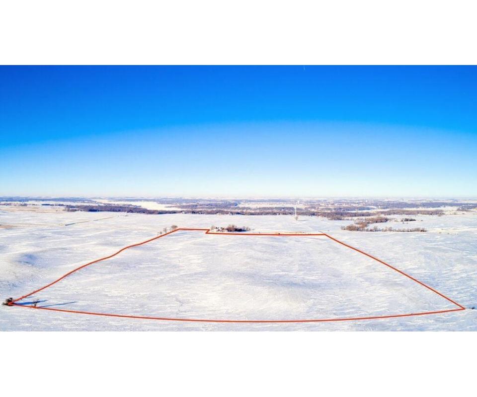 70.15 Acres m/l in Dickinson County, Iowa