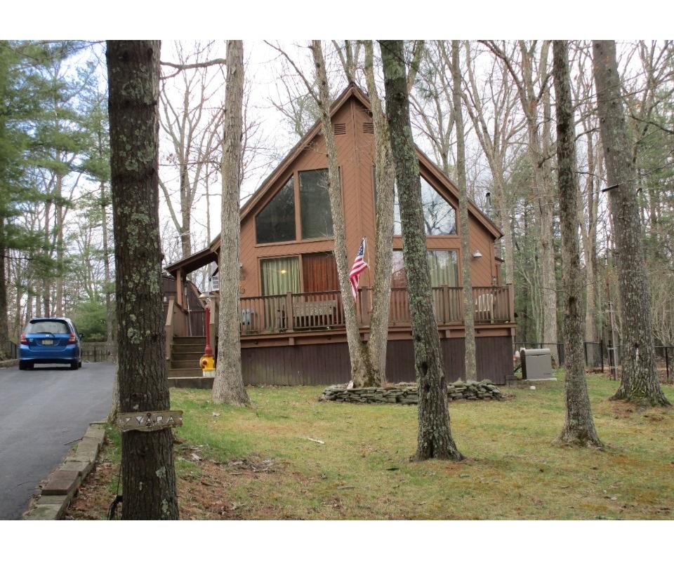 Online Real Estate Auction103 Gabrielle Lane Dingmans Ferry PA 18328 (Marcel Lake EstatesPoconos)