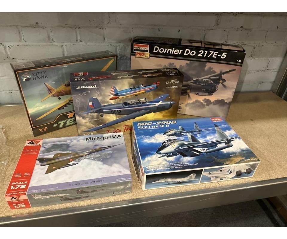 Caplan's Online Model Auction 5/24