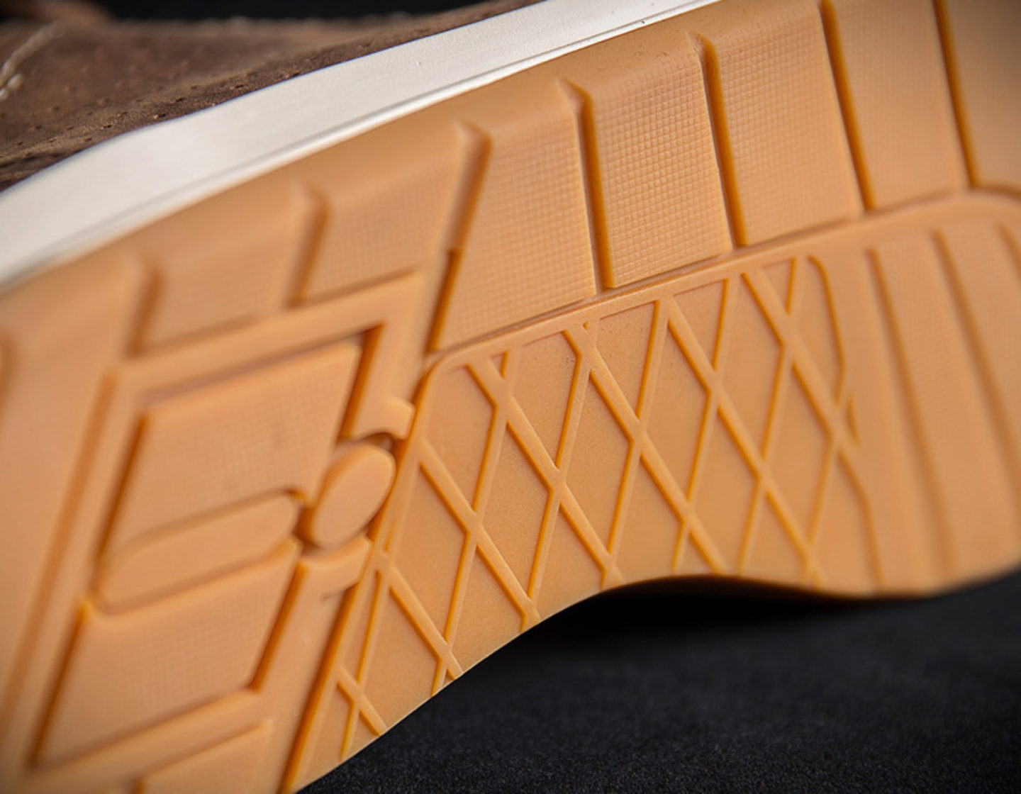 truant 2 boots