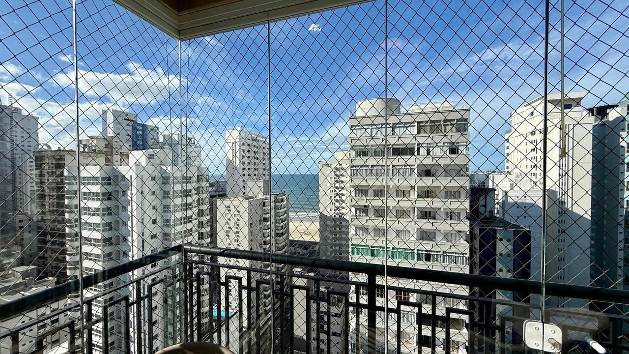 Apartamento Sofisticado no Centro de Balneário Camboriú.