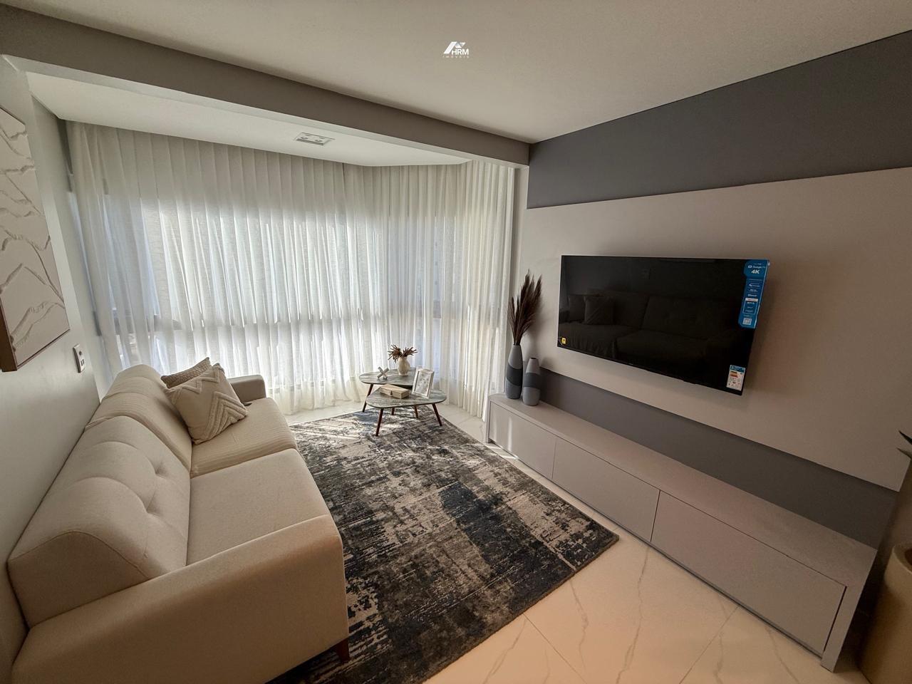 Apartamento totalmente reformado com 3 quartos no coração da cidade de Balneário Camboriú.