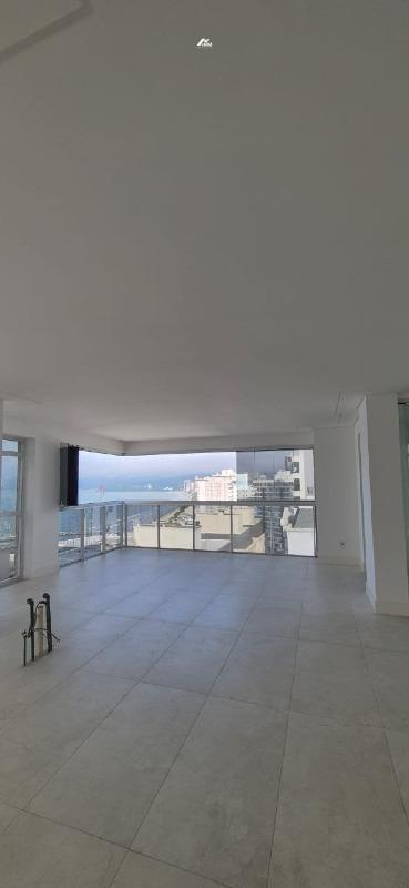 Cobertura de Alto Padrão com Vista Panorâmica e Lazer Completo