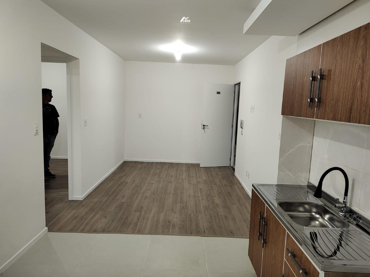 Apartamento com 2 Dormitórios, Sacada com Churrasqueira e Lazer Completo