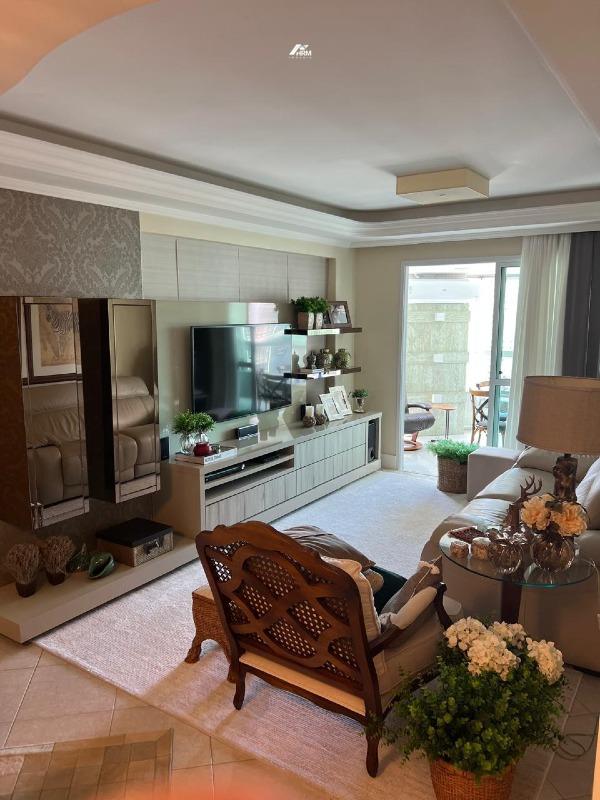 Apartamento com Sacada e Lazer Completo em Localização Privilegiada