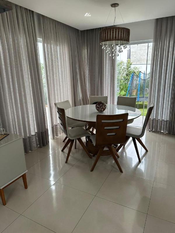 Excelente casa em Condomínio fechado em, Balneário Camboriú, Santa Catarina. Village dos Ipês