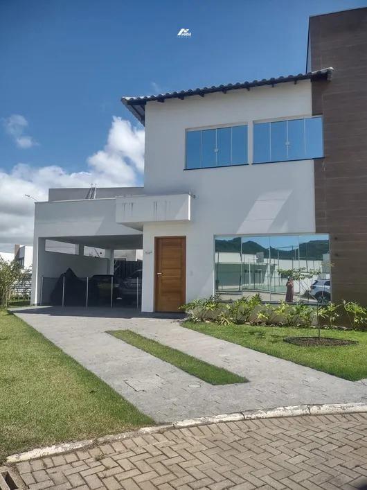 Excelente casa em Condomínio fechado em, Balneário Camboriú, Santa Catarina. Village dos Ipês