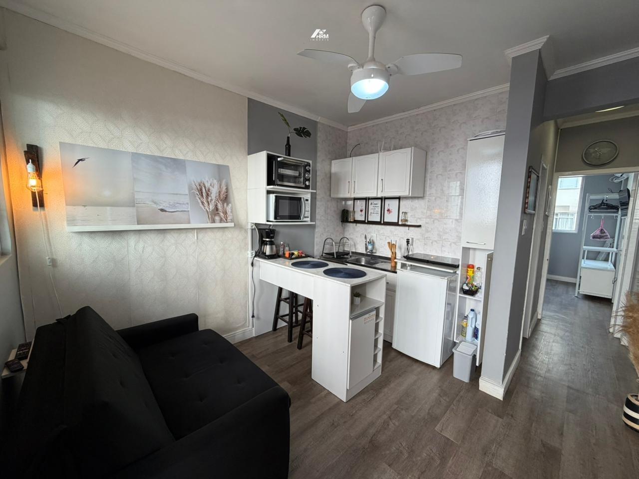 Apartamento Studio com 25m² mobiliado, frente mar em Balneário Camboriú-SC
