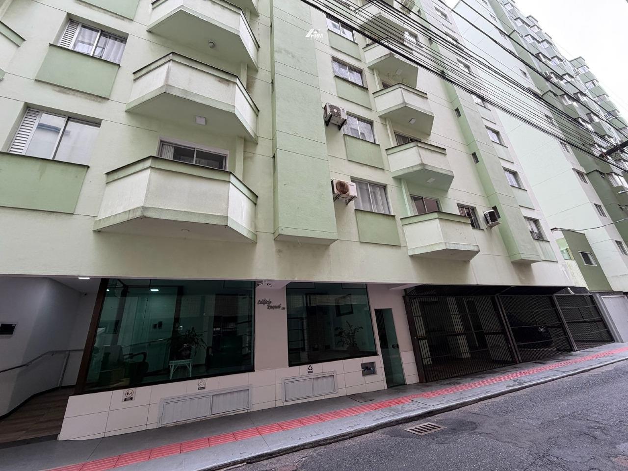 Apartamento à Venda na Quadra do Mar | 1 Dormitório | Vista para o Mar | Centro de Balneário Camboriú